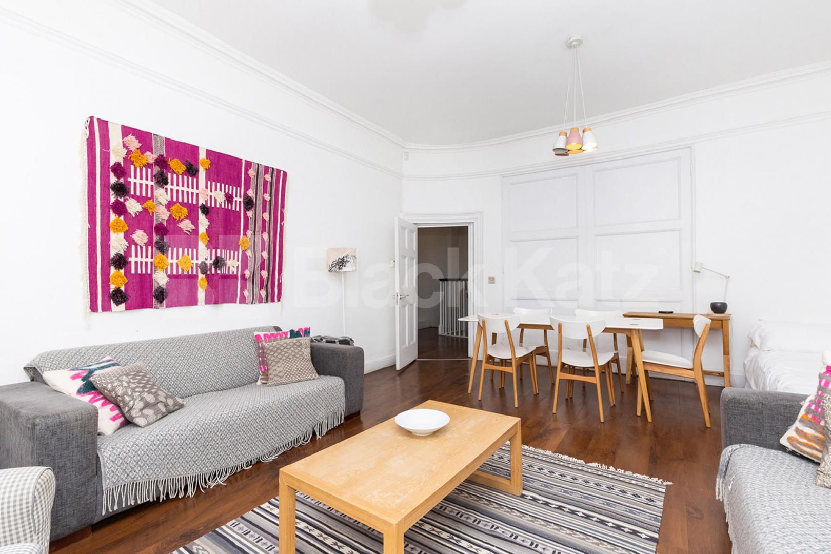 Stunning 3 double bedroom apartment to rent located in the heart of Bloomsbury Gower Street , Bloomsbury